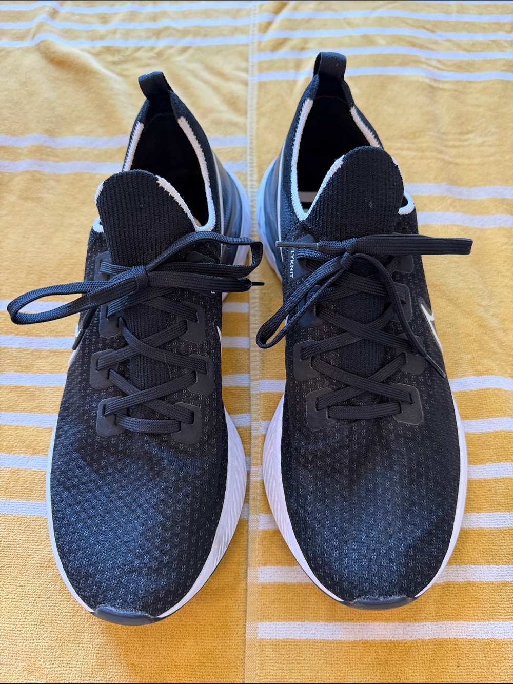 Nike Fly Knit Brand New Black and White Performance Running Shoes